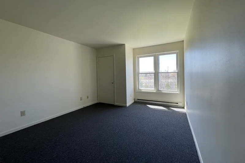Photo 5 of 6 of 1 Raymond Place