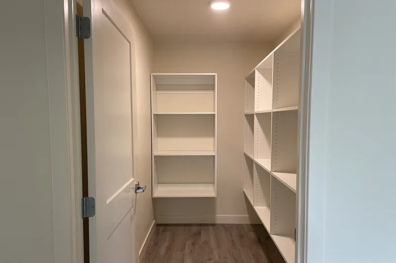 Photo 5 of 11 of 111 Stuart Avenue