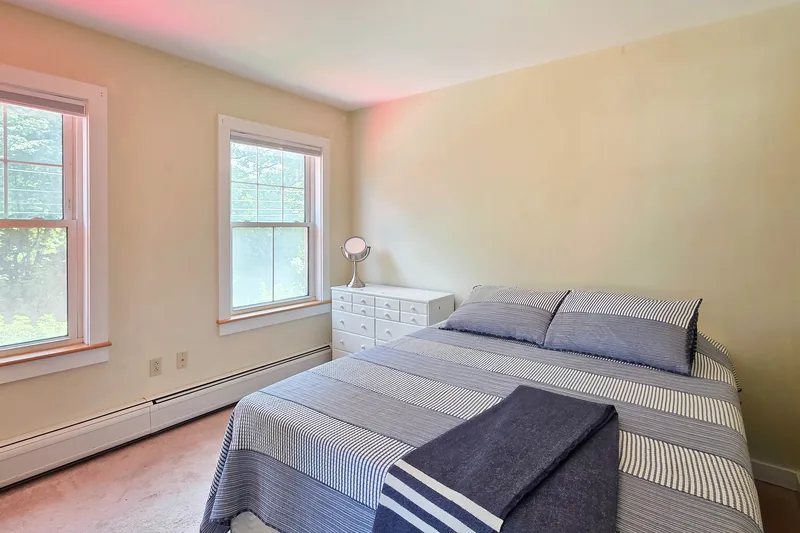 Photo 9 of 13 of 1114A Ethan Allen