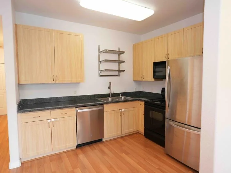 Photo 6 of 9 of 1121 40th Street #5102 below-market condo