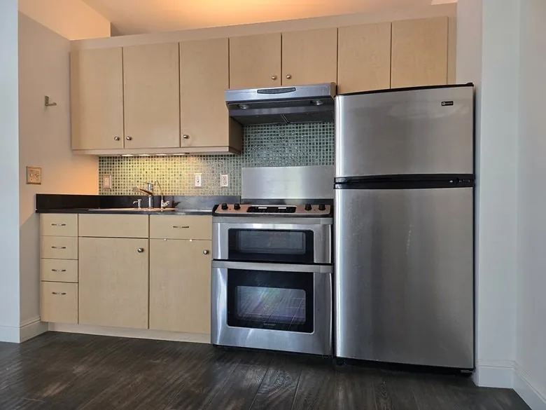 Photo 4 of 6 of 140 South Van Ness Ave Unit 341