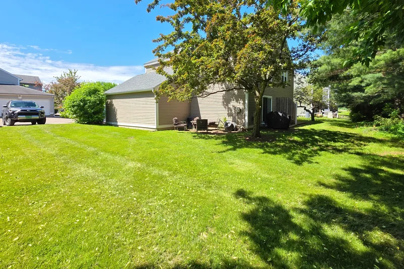 Photo 1 of 11 of 16 South Meadow Drive