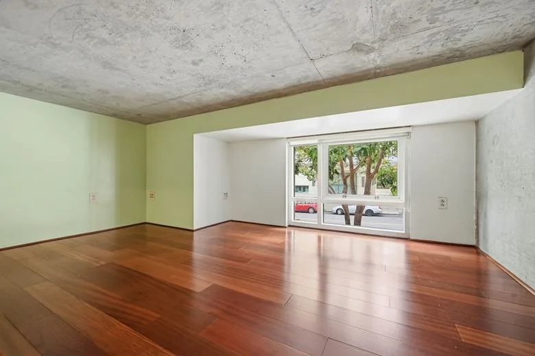 Photo 4 of 8 of 200 Brannan Street Unit 114