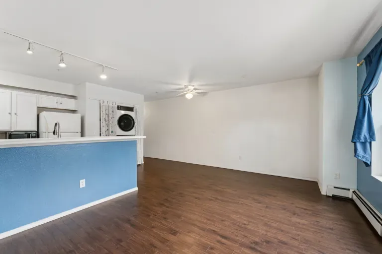 Photo 10 of 47 of 2610 Iris Avenue Unit 105
