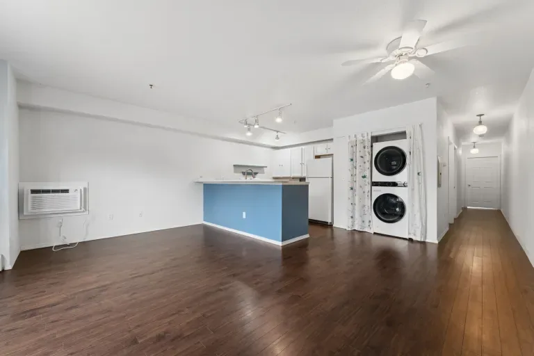 Photo 9 of 47 of 2610 Iris Avenue Unit 105