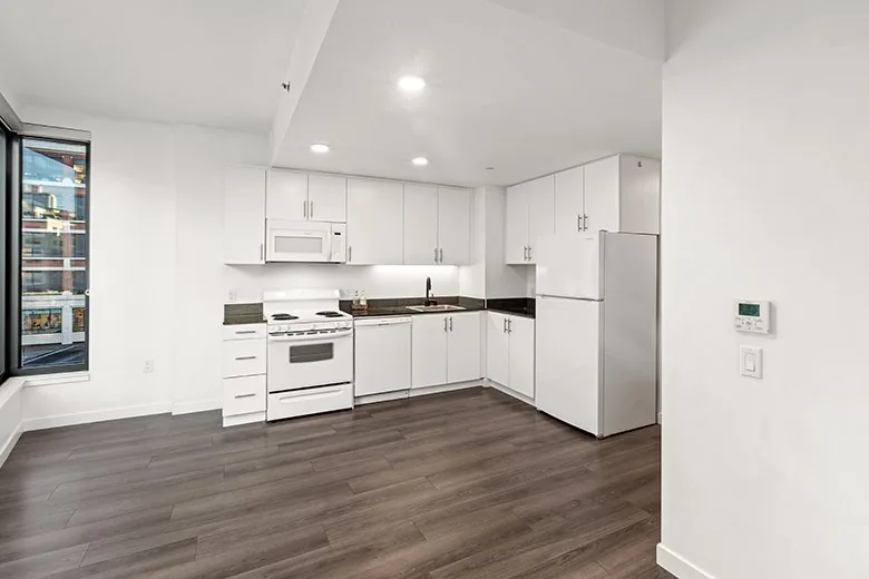 Photo 3 of 7 of 280 Spear Street Unit 4P