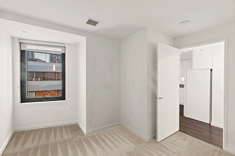 Photo 6 of 7 of 280 Spear Street Unit 4P