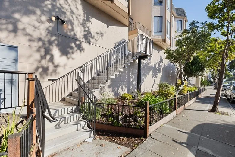 Photo 1 of 13 of 370 Monterey Blvd Unit 313