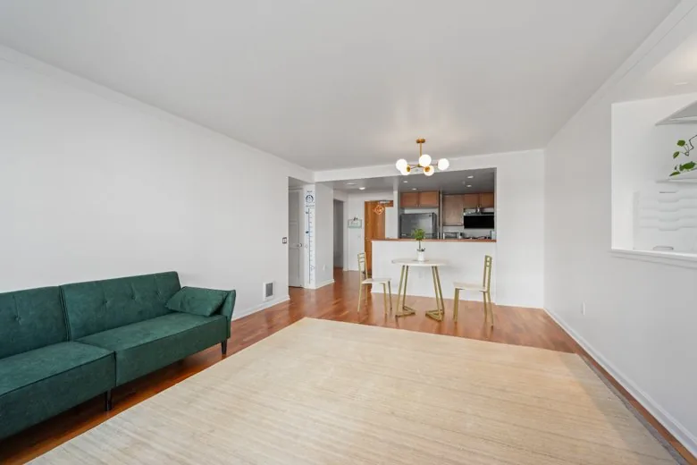 Photo 3 of 19 of 400 Beale Street Unit 505