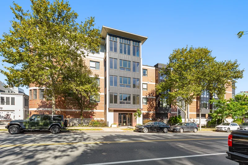 Photo 2 of 23 of 533 Cambridge Street Condominium