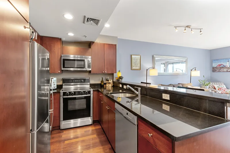 Photo 7 of 23 of 533 Cambridge Street Condominium