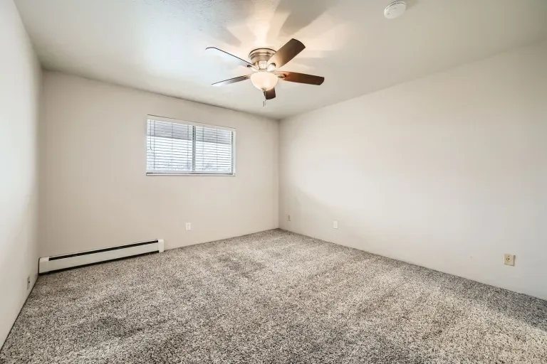 Photo 10 of 36 of 625 Manhattan Place Unit 308