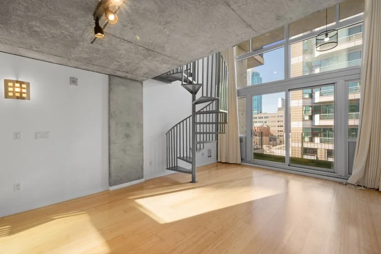 Photo 4 of 15 of 855 Folsom Street Unit 742