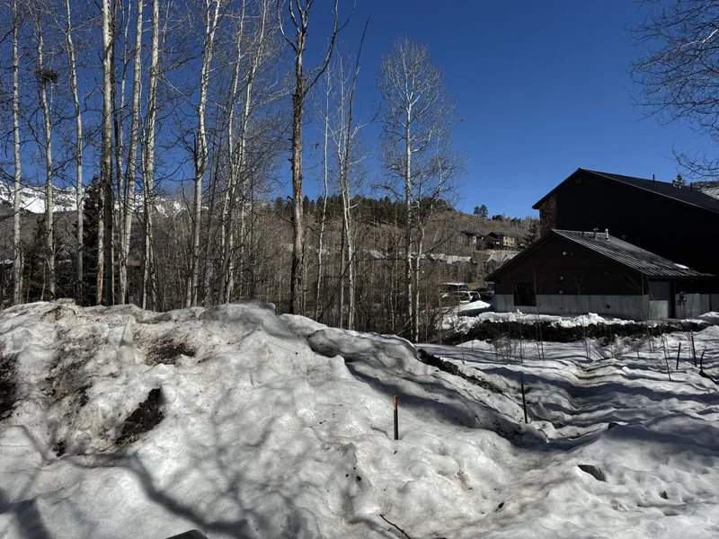 Photo 4 of 11 of Deed-restricted for sale: 304 Adams Ranch Road #8