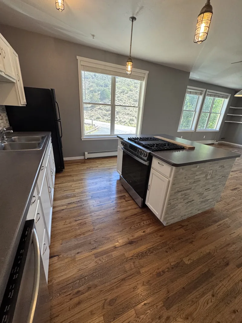 Photo 8 of 25 of Deed-restricted for sale: 511 Metcalf Road G19