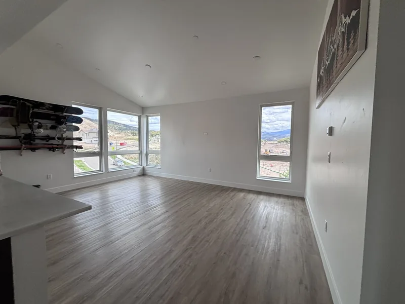 Photo 7 of 57 of Deed-restricted for sale: 91 Mt Hope F302