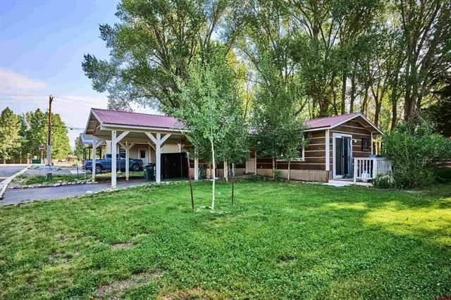 Photo of Deed-restricted resale: 102 Chipeta Court