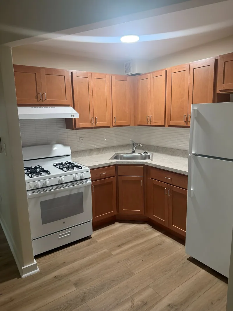 Photo 2 of 5 of Dix Avenue Apartments