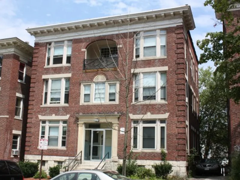 Photo 5 of 5 of Harvard Hill Apartments