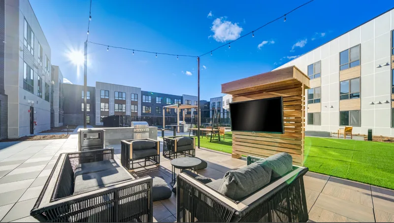 Photo 2 of 12 of Helix Apartments