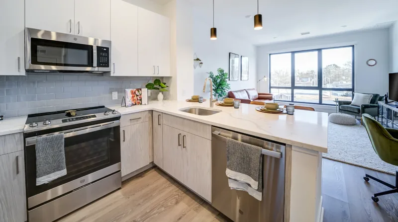 Photo 4 of 12 of Helix Apartments