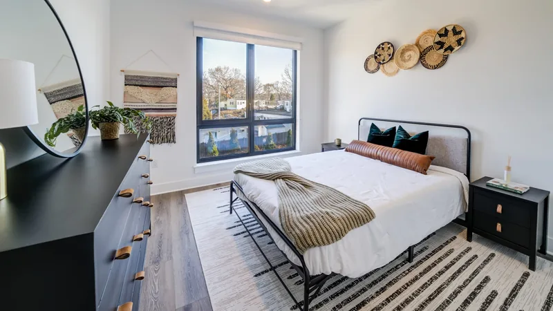 Photo 6 of 12 of Helix Apartments