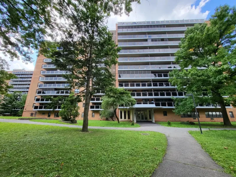 Photo of Jamie Towers