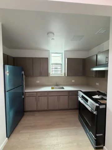 Photo 8 of 8 of Longfellow Marmion Apartments