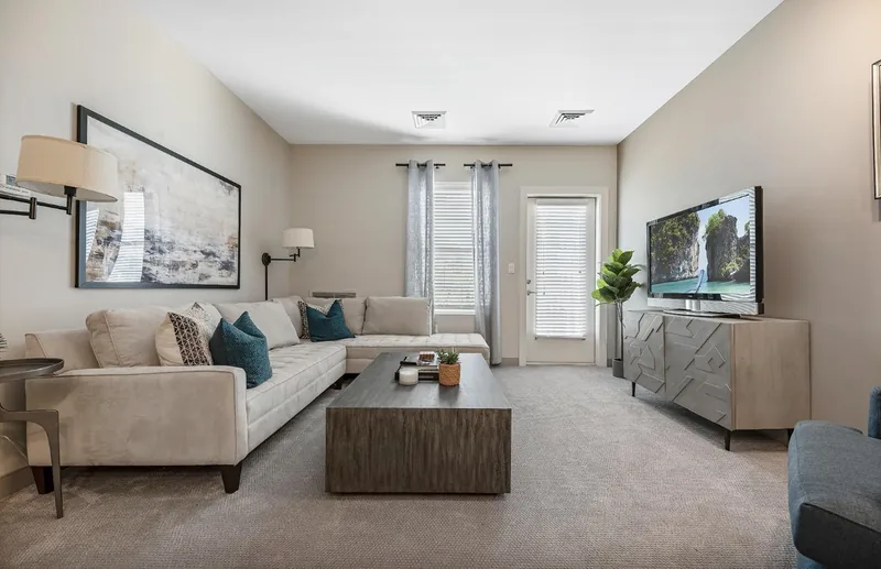 Photo 3 of 8 of MarketStreet Apartments