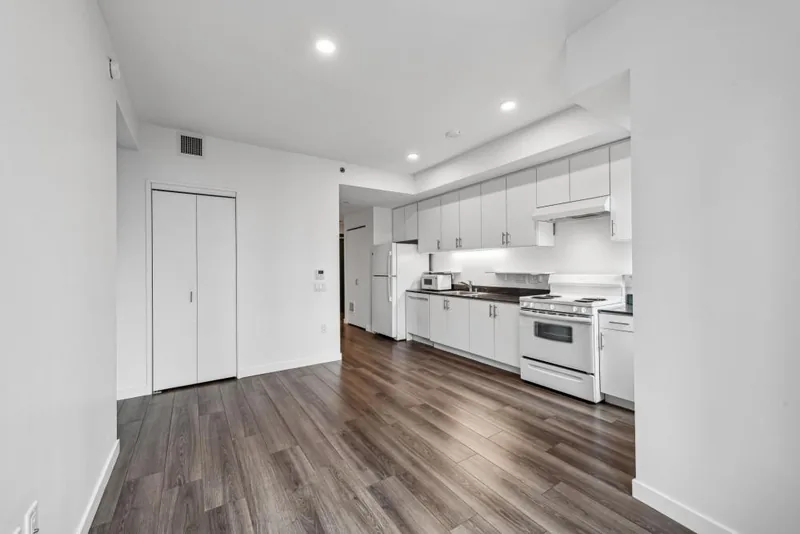 Photo 8 of 11 of MIRA SF - Accessible Units