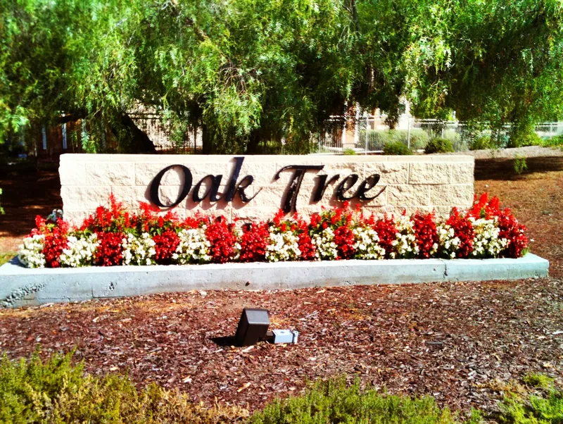 Photo 2 of 10 of Oak Tree Village Apartments