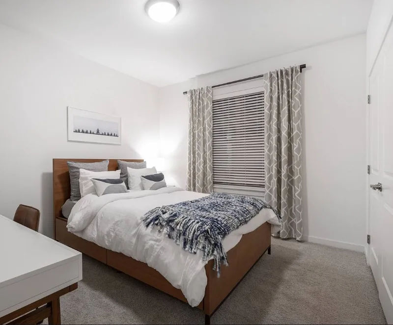 Photo 12 of 27 of Paddock Estates