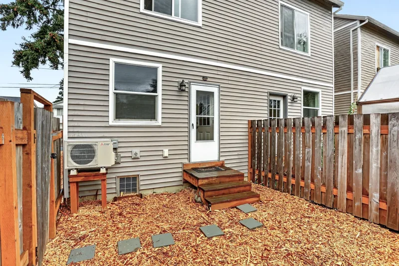 Photo 38 of 40 of Proud Ground home: 12102 SE Raymond St
