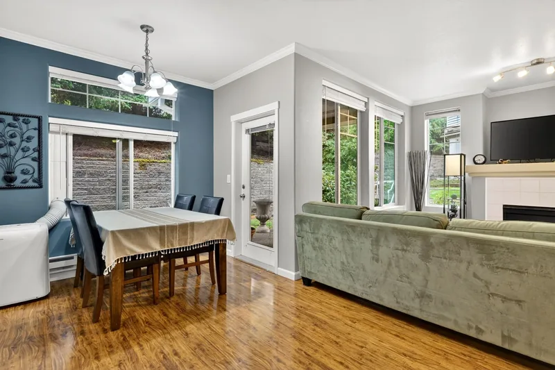 Photo 6 of 20 of Proud Ground home: 14830 SW Sandhill Loop #102