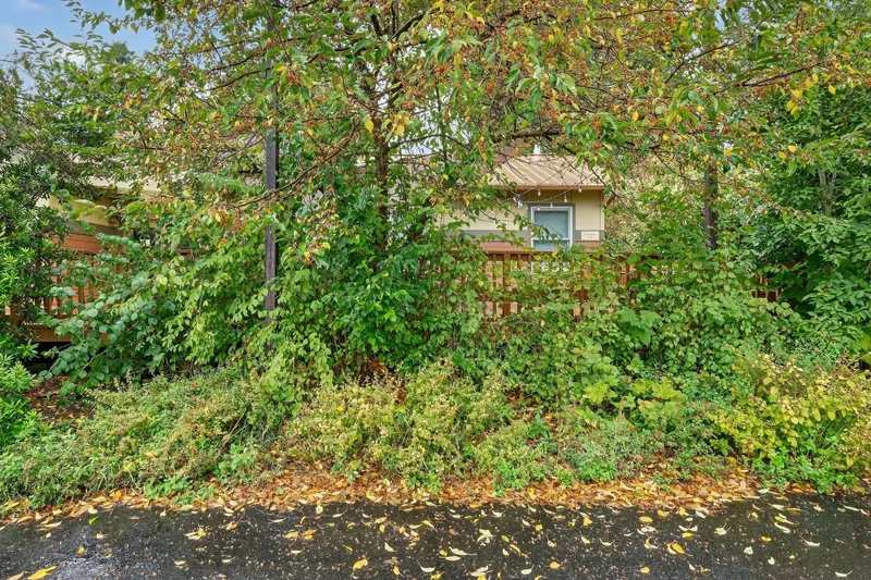 Photo 17 of 20 of Proud Ground home: 4653 NE Killingsworth Street #27