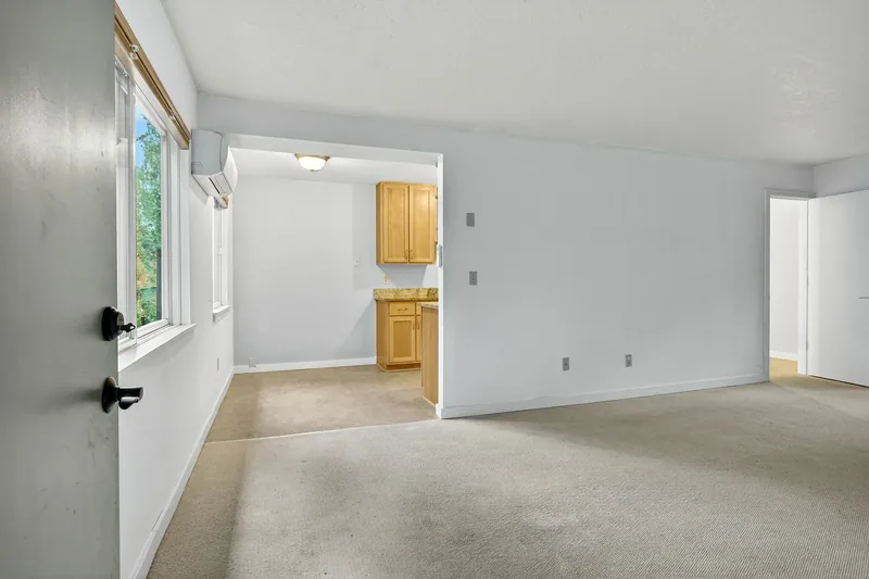 Photo 7 of 20 of Proud Ground home: 4653 NE Killingsworth Street #27
