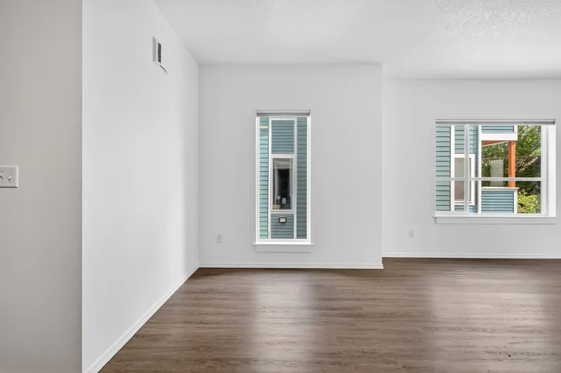 Photo 10 of 27 of Proud Ground home: 7545 N Olin Ave, Unit 201