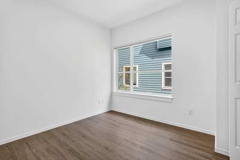 Photo 18 of 27 of Proud Ground home: 7545 N Olin Ave, Unit 201