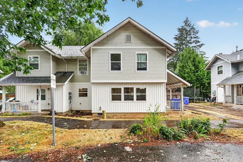 Photo 1 of 38 of Proud Ground home: 7865 SE Phillips Creek Ln