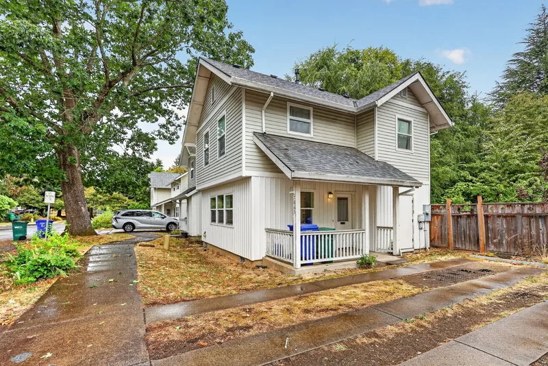 Photo 4 of 38 of Proud Ground home: 7865 SE Phillips Creek Ln