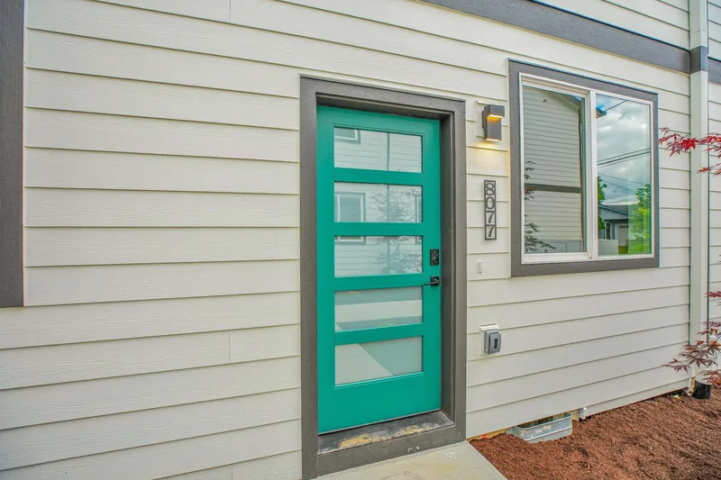 Photo 6 of 60 of Proud Ground home: Carlton Courtyard: 7 New Townhomes