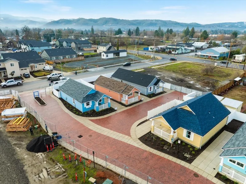 Photo 21 of 35 of Proud Ground home: Dove - New Spirit Village