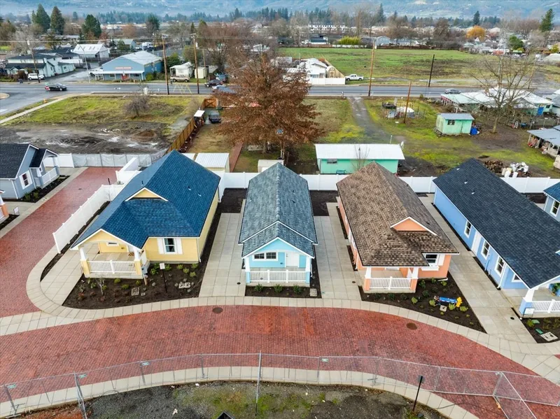 Photo 17 of 32 of Proud Ground home: Hummingbird - New Spirit Village