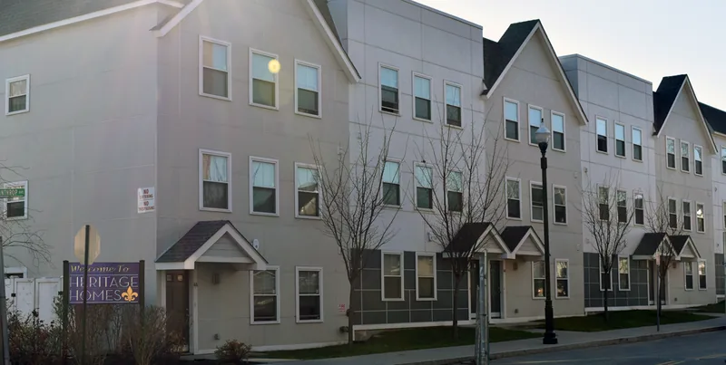 Photo 5 of 5 of New Rochelle public housing, 3 to 5 bedrooms at Peter Bracey Apartments