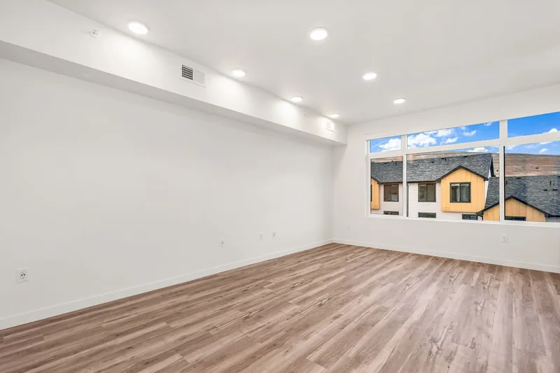 Photo 5 of 14 of Ravara Homes Studio H-205