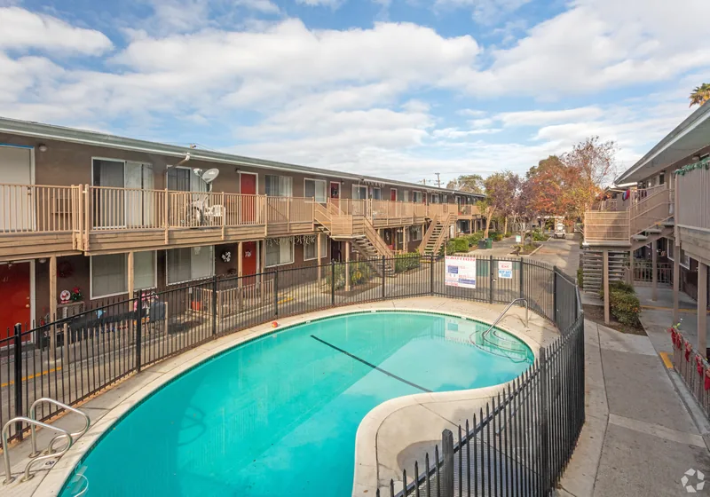Photo 2 of 8 of Regency Square & Lexington Apartments