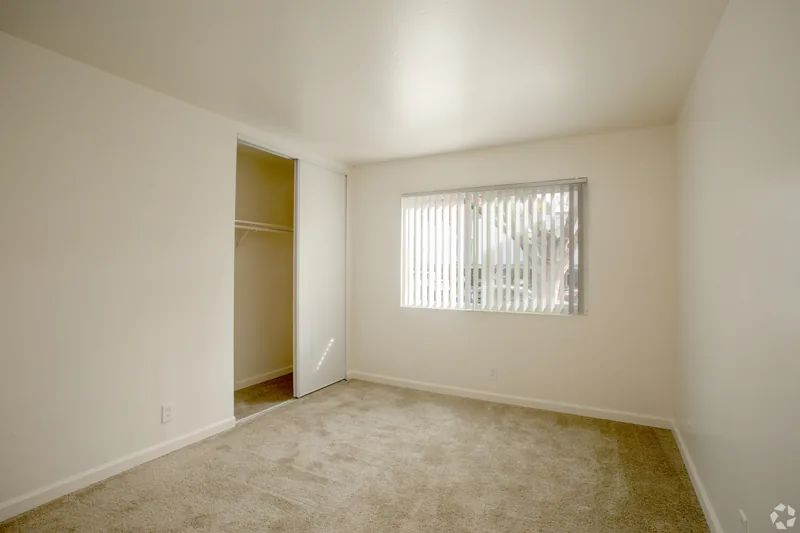 Photo 7 of 8 of Regency Square & Lexington Apartments