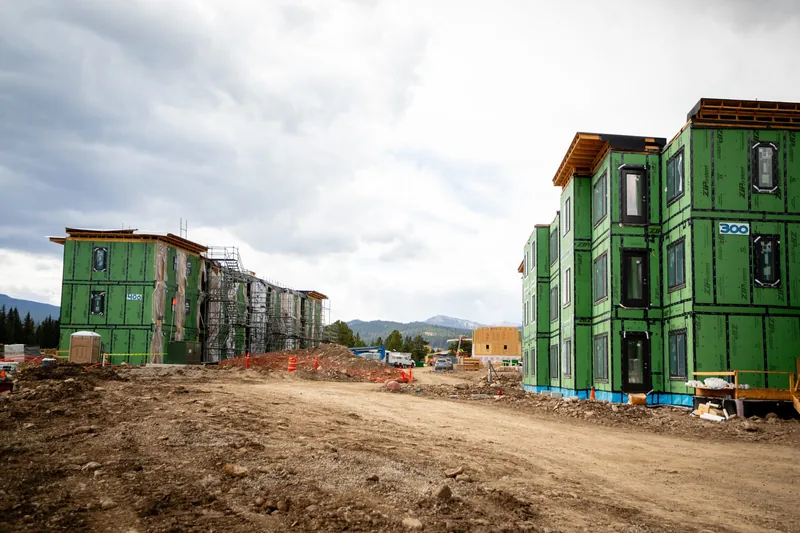 Photo 12 of 21 of RiverView Apartments (Big Sky) Waitlist