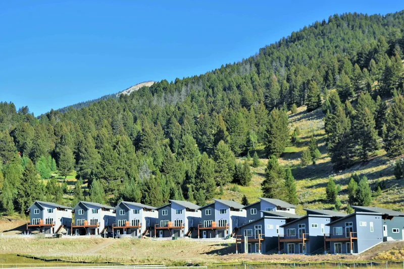 Photo 19 of 21 of RiverView Apartments (Big Sky) Waitlist
