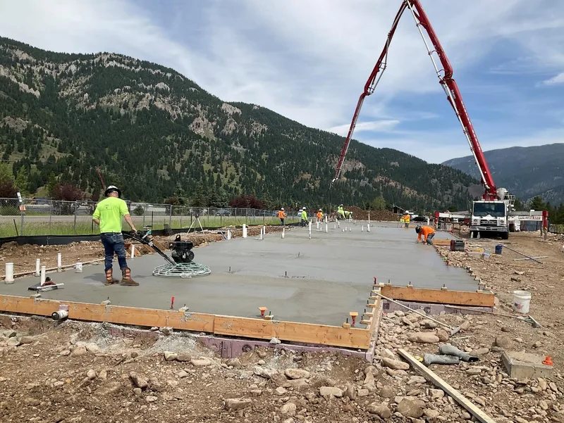 Photo 9 of 21 of RiverView Apartments (Big Sky) Waitlist